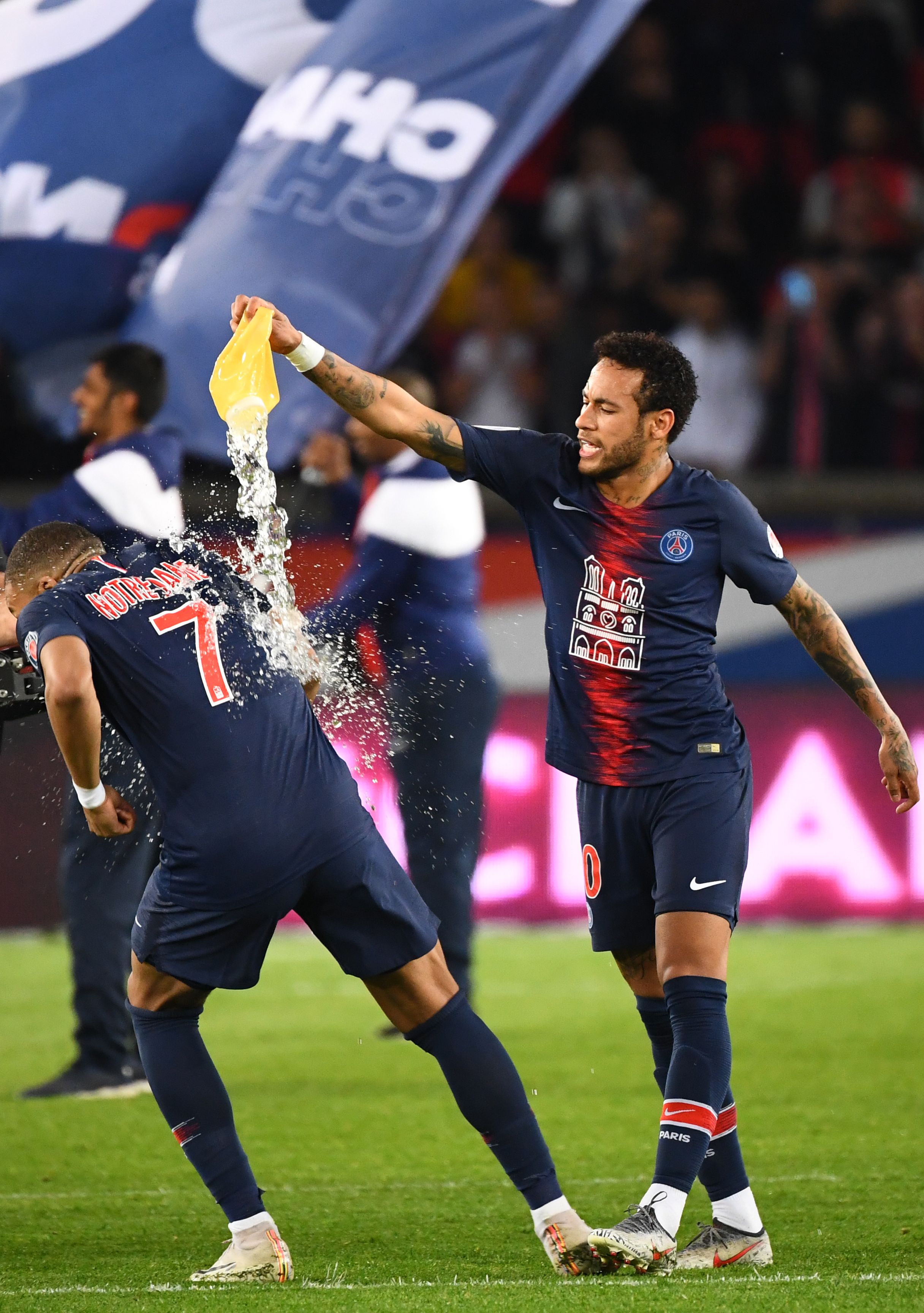 世界杯小组赛抽签结果揭晓，克罗地亚与英格兰、巴拿...