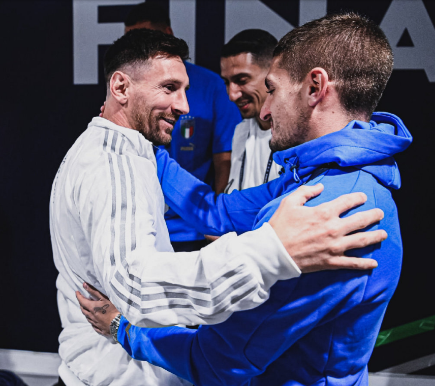 曼联高层对阿莫林分歧曝光，两人力挺两人质疑！12月战绩或定未来