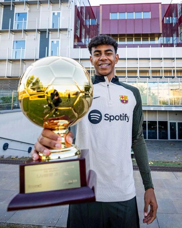 罗马2分优势领跑意甲，迪卡尼奥：真正的考验是强强对话