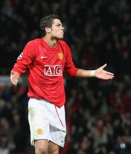 地上足球：偷溜诺坎普释放回归信号？解析梅西为何必重回巴萨