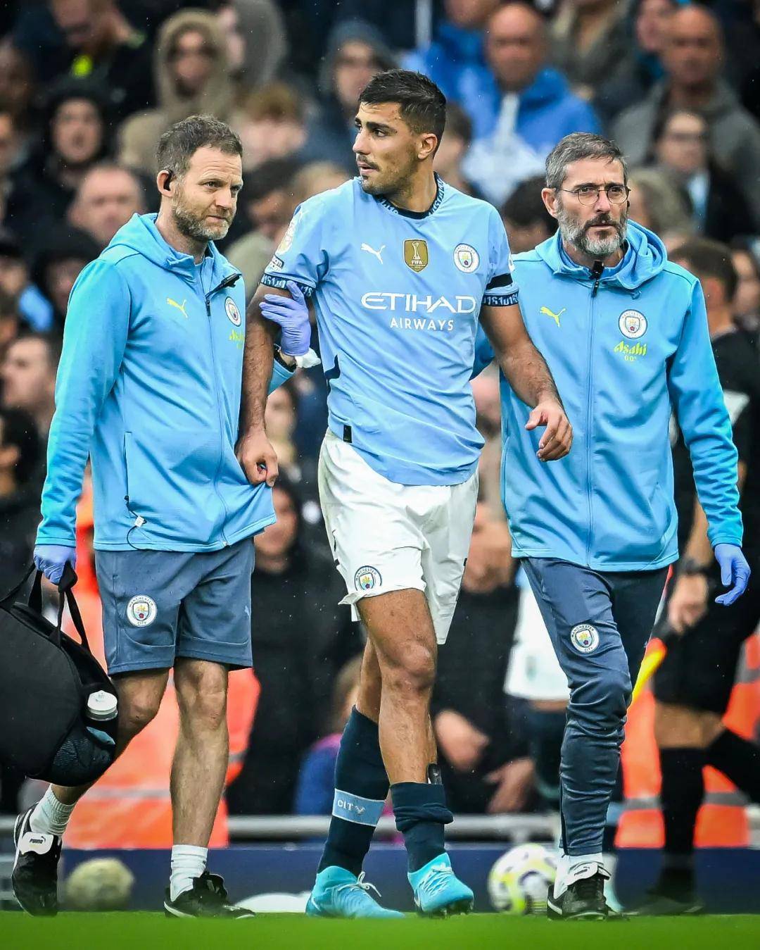 记者：于根伟没有参加国足主帅竞聘