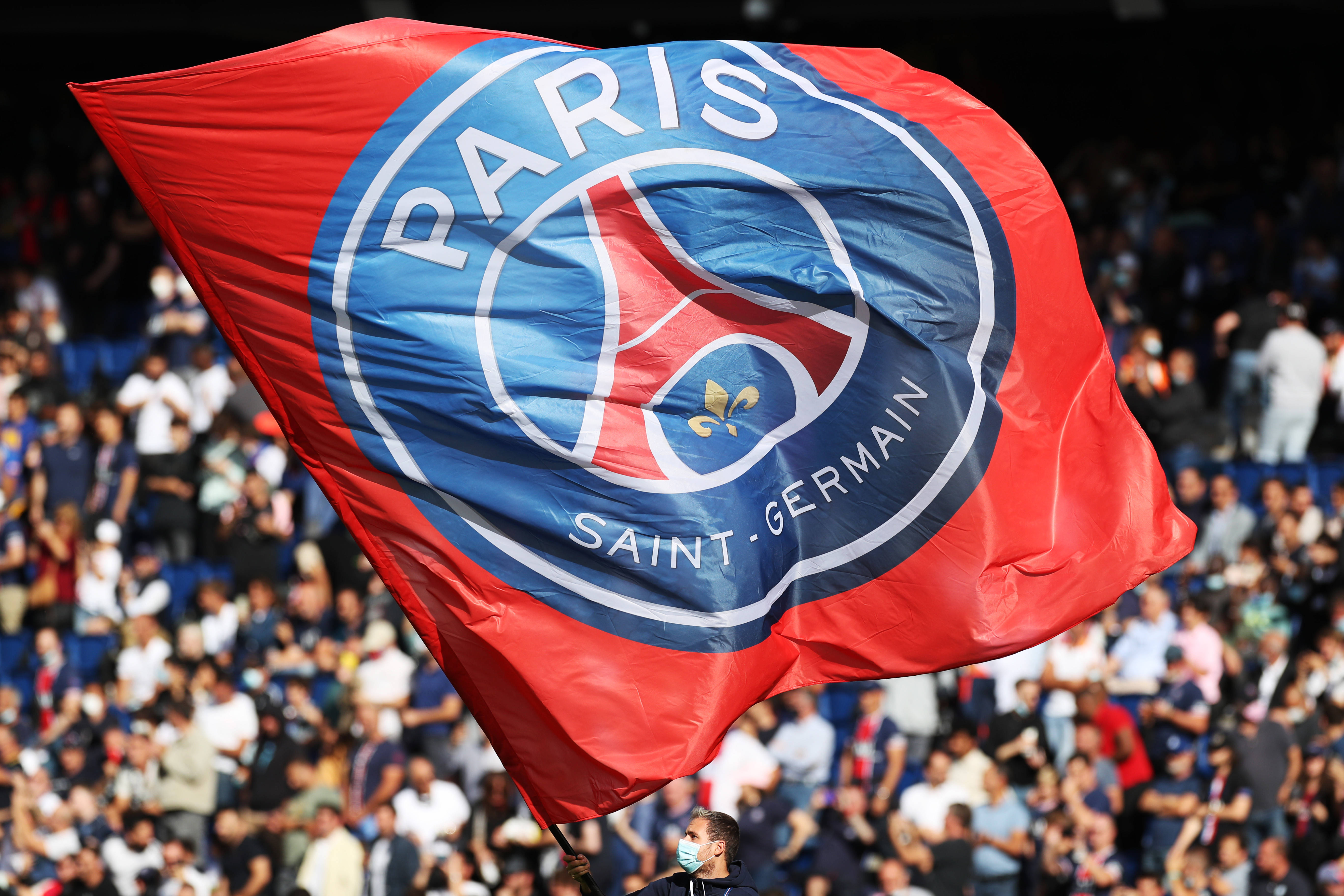 图拉姆：我们踢得很认真，我们是强大的团队，这对年轻人有益