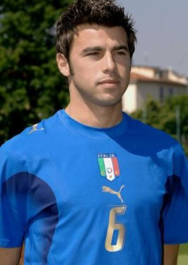 记者：经球队和教练共同决定，萨拉赫将不会随利物浦出战国米