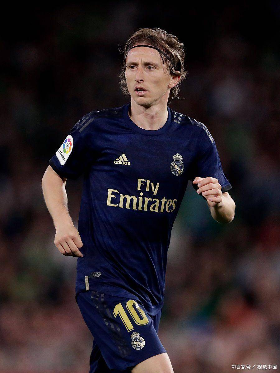 一场3-2让意甲榜首易主，阿莱格里神换人，让二追三奇迹逆袭