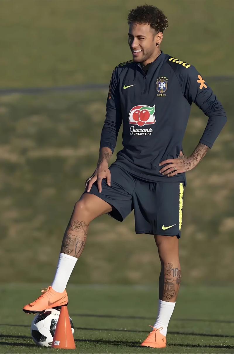 梅里诺：我努力适应了9号位；为小将们感到非常骄傲