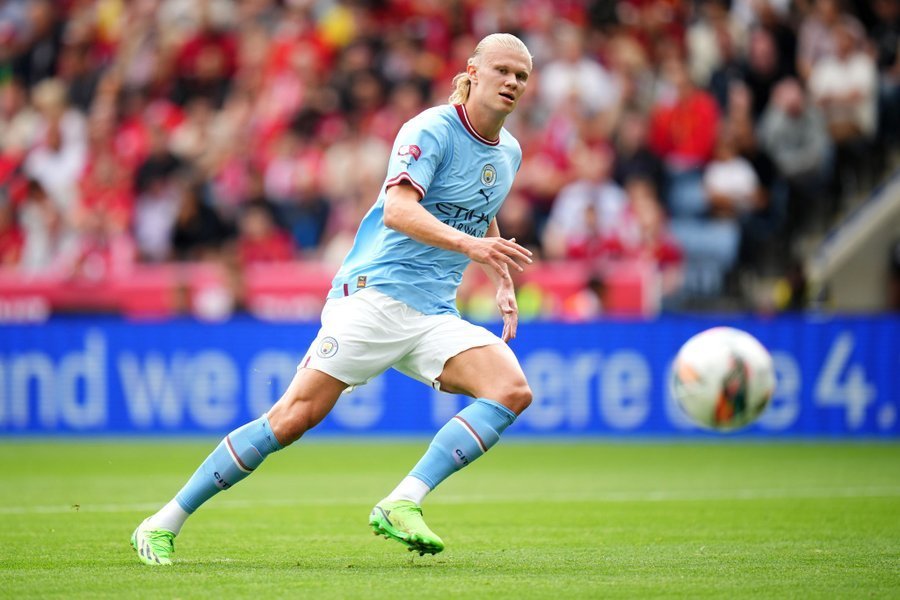 太疯了！费内巴切0-2落后3-2翻盘，瓦尔加斯MVP杀疯了